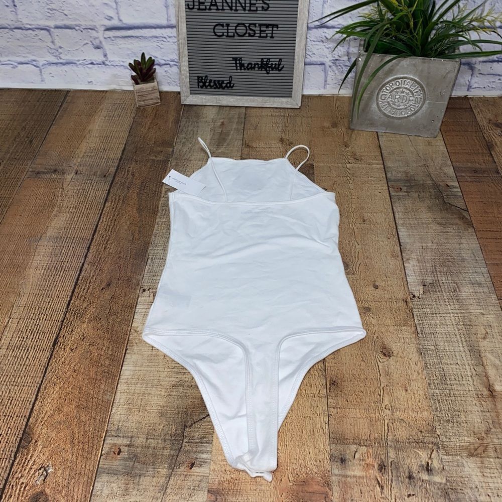 AE Sublime Graphic Bodysuit Nwt - Picture 12 of 16